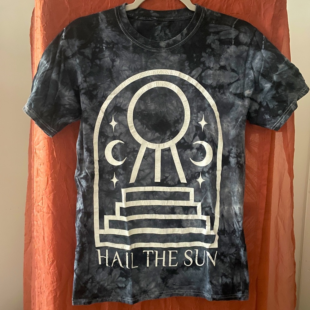 Hail the sun navy tydye small tee.